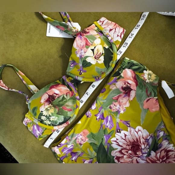 EXPRESS Body Contour Swim Set in Floral Size S 86 - Picture 7 of 10